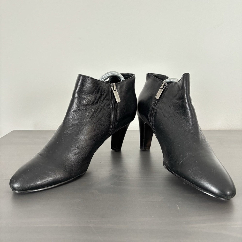 Bandolino Leather Ankle Boots Pointed Toe Kitten Heel Black Minimalist Booties 8